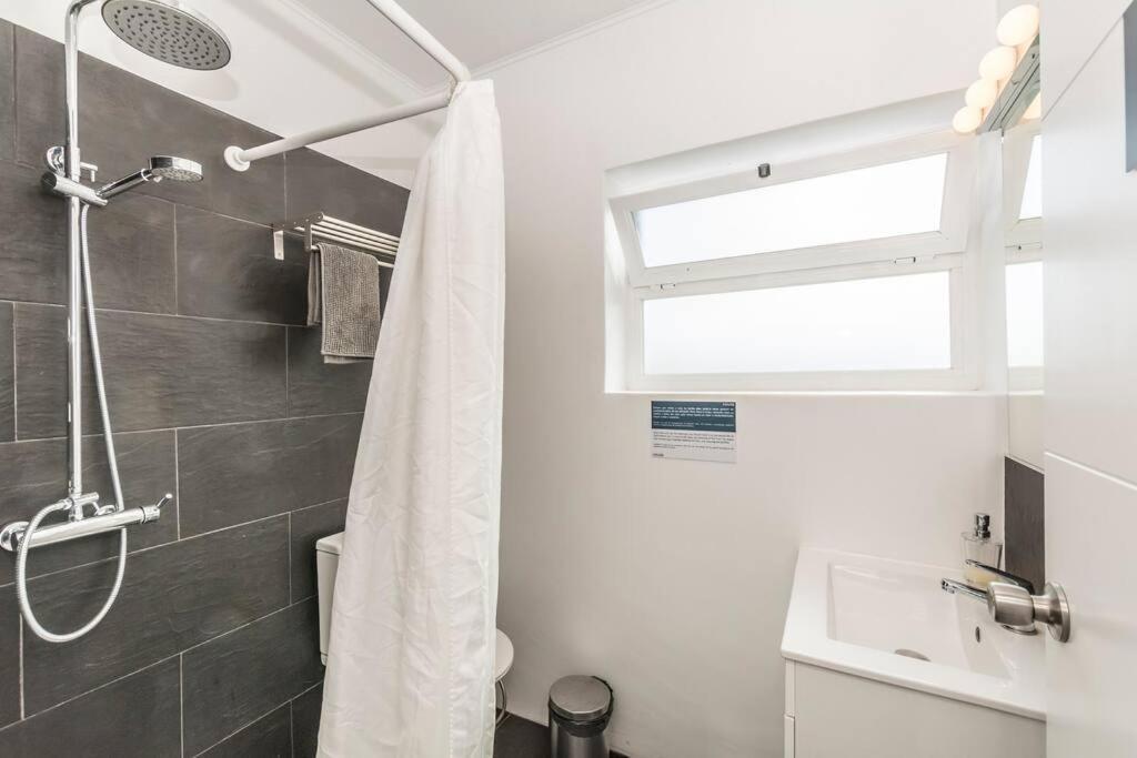 Apartment Near The Beach With Big Terrace Setubal Ngoại thất bức ảnh